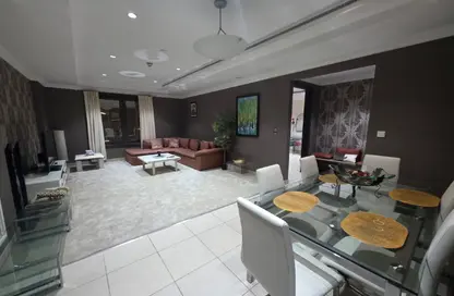Apartment - 1 Bedroom - 2 Bathrooms for rent in West Porto Drive - Porto Arabia - The Pearl Island - Doha