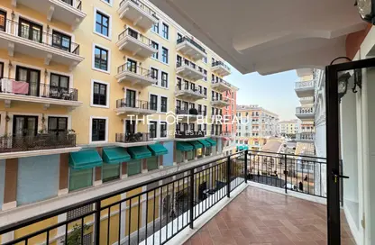 Apartment - 1 Bedroom - 2 Bathrooms for rent in Teatro - Qanat Quartier - The Pearl Island - Doha