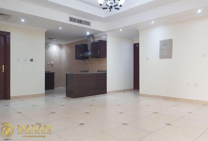 942372 - Property Image 2