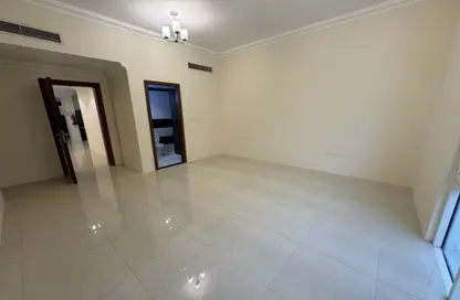 شقة - غرفة نوم - 2 حمامات للايجار في جنوب فوكس هيلس - فوكس هيلز - الوسيل