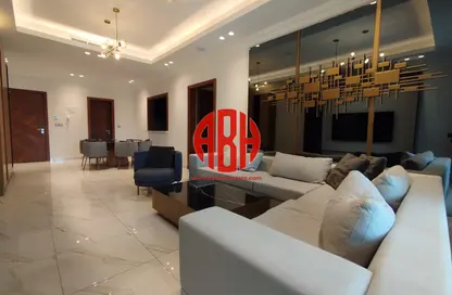 Apartment - 3 Bedrooms - 4 Bathrooms for rent in Giardino Gardens - Giardino Villas - The Pearl Island - Doha