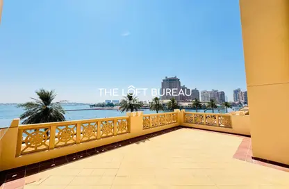 تاون هاوس - 4 غرف نوم - 5 حمامات للبيع في طريق بورتو الغربي - بورتو أرابيا - جزيرة اللؤلؤة - الدوحة