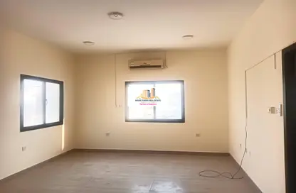 شقة - 2 غرف نوم - 2 حمامات للايجار في شارع النعيجة - النعيجة - الدوحة