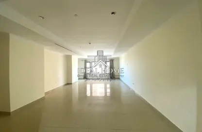 Apartment - 1 Bedroom - 2 Bathrooms for rent in West Porto Drive - Porto Arabia - The Pearl Island - Doha