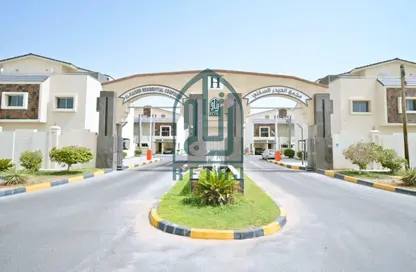 Compound - 3 Bedrooms - 2 Bathrooms for rent in Al Messila - Al Messila - Doha