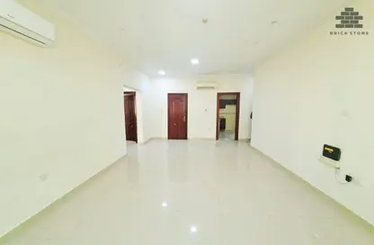 شقة - 2 غرف نوم - 2 حمامات للايجار في منتزه 10 - المنتزه - الدوحة