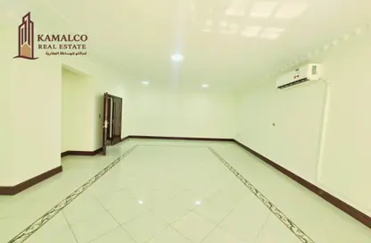 شقة - 2 غرف نوم - 2 حمامات للايجار في فريج بن محمود - الدوحة