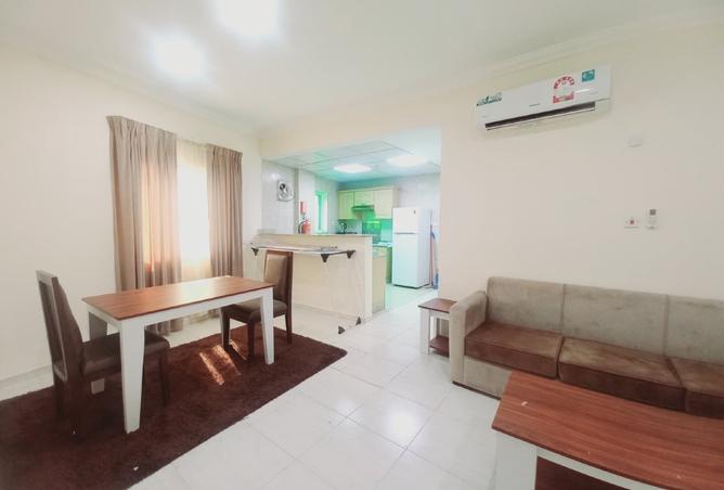 988700 - Property Image 2