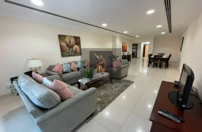 Apartment - 2 Bedrooms - 3 Bathrooms for rent in Fereej Bin Mahmoud South - Fereej Bin Mahmoud - Doha