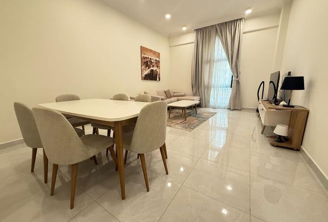 992781 - Property Image 2