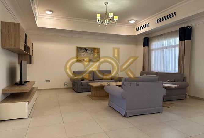 956777 - Property Image 3