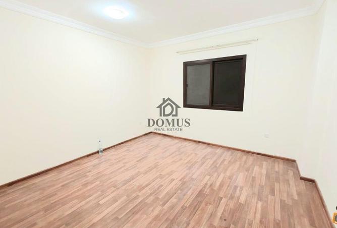 947990 - Property Main Image