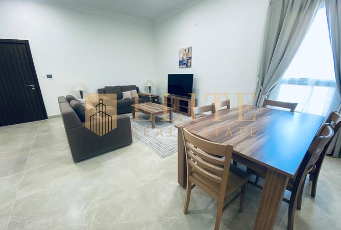 998162 - Property Image 2