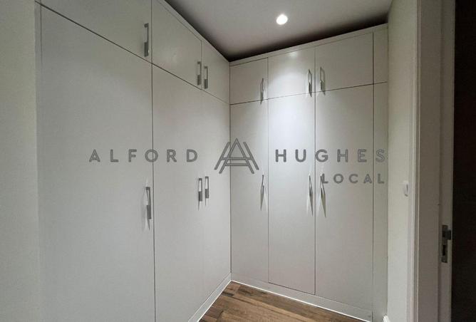 977711 - Property Image 2