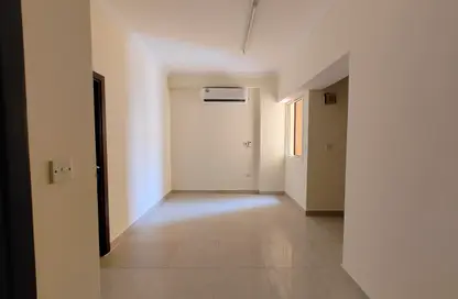 Apartment - 2 Bedrooms - 2 Bathrooms for rent in Hadramout Street - Doha Al Jadeed - Doha