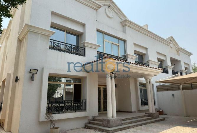 942522 - Property Image 2