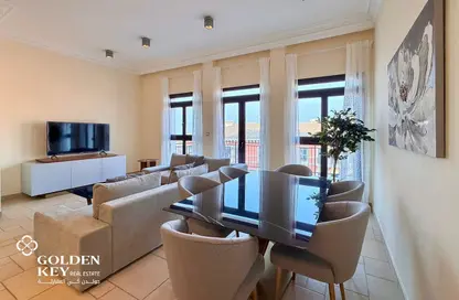 Apartment - 1 Bedroom - 2 Bathrooms for rent in Carnaval - Qanat Quartier - The Pearl Island - Doha