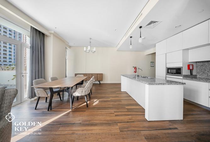 991457 - Property Image 2