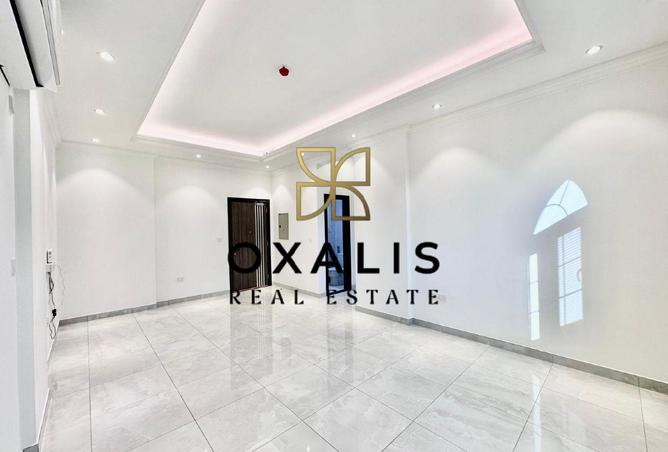 999063 - Property Image 3