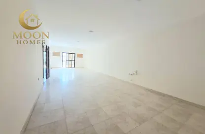 Apartment - 2 Bedrooms - 2 Bathrooms for rent in Imperial Suites - Old Salata - Salata - Doha Apartment - 2 Bedrooms - 2 Bathrooms for rent in Imperial Suites - Old Salata - Salata - Doha
