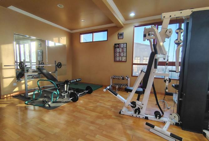 929343 - Property Image 2