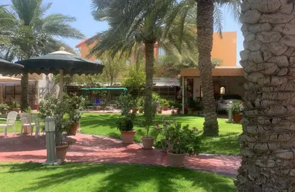 فيلا - 8 غرف نوم - 8 حمامات للبيع في الثمامة - الثمامة - الدوحة