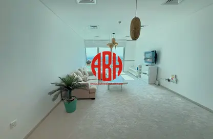 Apartment - 2 Bedrooms - 3 Bathrooms for rent in Zig Zag Tower B - Zig Zag Towers - West Bay - Doha