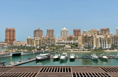 Apartment - 2 Bedrooms - 3 Bathrooms for sale in Tower 13 - Porto Arabia - The Pearl Island - Doha