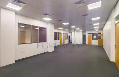 مساحات مكتبية - استوديو - 2 حمامات للايجار في طريق سلوى - المنطقة الصناعية القديمة - الريان - الدوحة