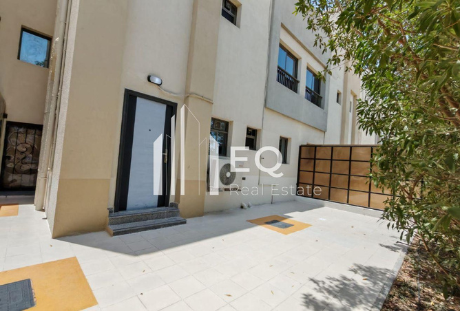 950481 - Property Image 2