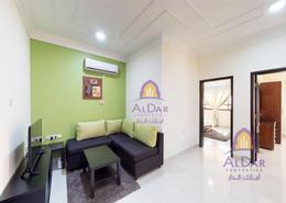 صورةغرفة المعيشة لـ: شقة - 2 غرف نوم - 2 حمامات للكراء في Al Sakhama - الدوحة, صورة 1