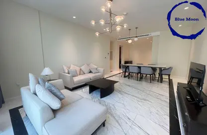 Penthouse - 3 Bedrooms - 5 Bathrooms for rent in Floresta Gardens - Floresta Gardens - The Pearl Island - Doha