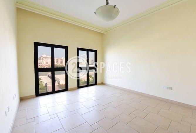 960102 - Property Image 3