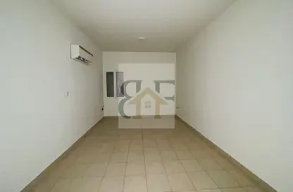 Apartment - 2 Bedrooms - 2 Bathrooms for rent in Musheireb - Doha