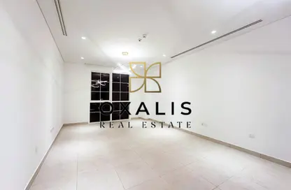 Apartment - 2 Bedrooms - 3 Bathrooms for rent in Floresta Gardens - Floresta Gardens - The Pearl Island - Doha