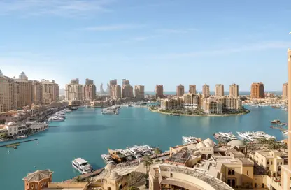Apartment - 1 Bedroom - 2 Bathrooms for rent in Tower 31 - Porto Arabia - The Pearl Island - Doha