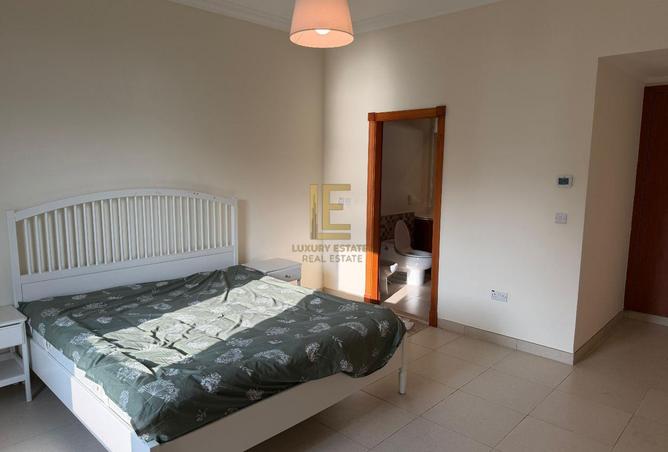 989644 - Property Main Image