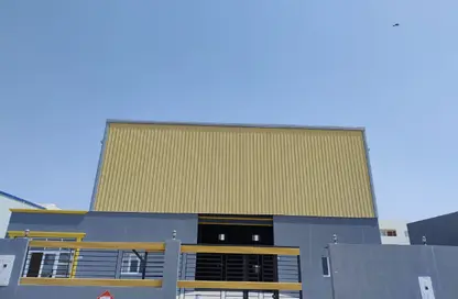 مخزن - استوديو - 5 حمامات للايجار في شارع الصناعية الشرقي - بركة العوامر - الوكرة