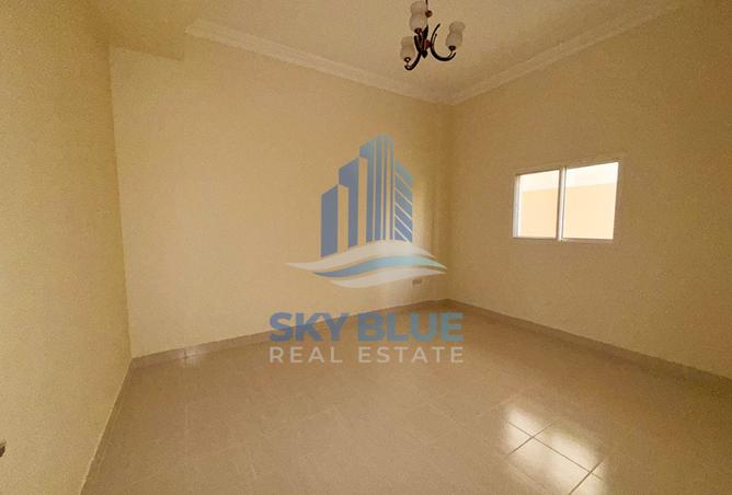 971827 - Property Image 3