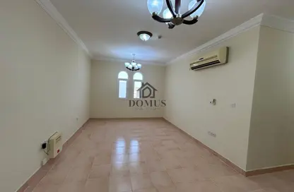 Apartment - 3 Bedrooms - 3 Bathrooms for rent in Tadmur Street - Old Airport Road - Doha