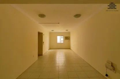 شقة - 2 غرف نوم - 2 حمامات للايجار في منتزه 7 - المنتزه - الدوحة