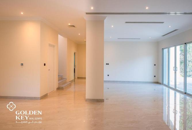 981988 - Property Image 3