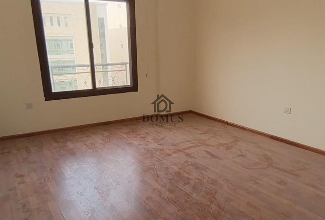 960846 - Property Image 2