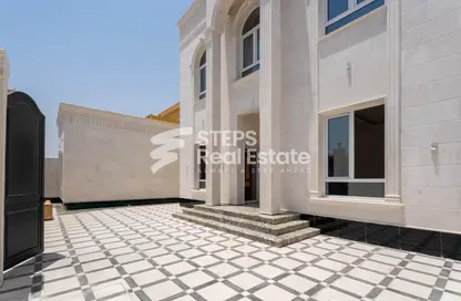 Villa - 7 Bedrooms - 7+ Bathrooms for sale in Al Hanaa Street - Al Gharrafa - Doha