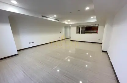 Apartment - 2 Bedrooms - 2 Bathrooms for rent in East Porto Drive - Porto Arabia - The Pearl Island - Doha