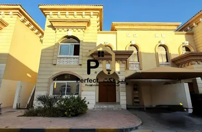 مجمع سكني - 3 غرف نوم - 4 حمامات للايجار في مريخ - المريخ - الدوحة