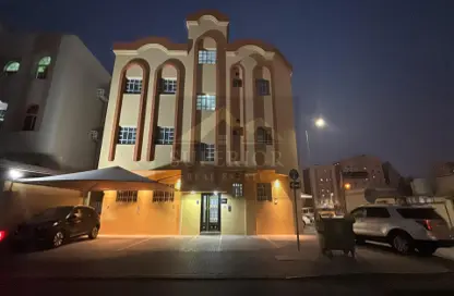 Apartment - 2 Bedrooms - 2 Bathrooms for rent in Al Hashmi Building - Al Muntazah Street - Al Muntazah - Doha