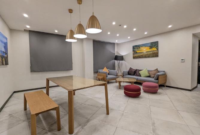 952551 - Property Image 2
