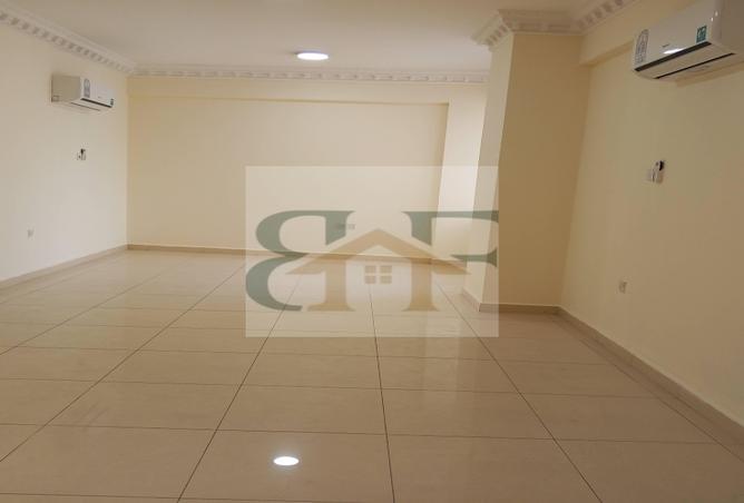 981893 - Property Image 3