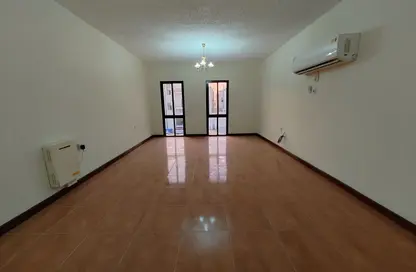 Apartment - 2 Bedrooms - 1 Bathroom for rent in Old Airport Road - Old Airport Road - Doha Apartment - 2 Bedrooms - 1 Bathroom for rent in Old Airport Road - Old Airport Road - Doha